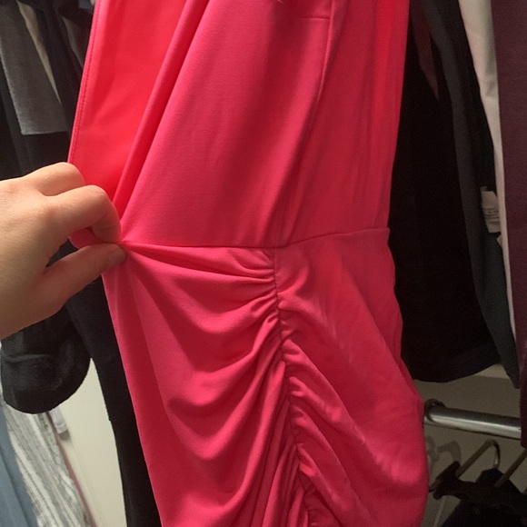 Rutched Barbie pink 3/4 length dress new never worn - Picture 4 of 8